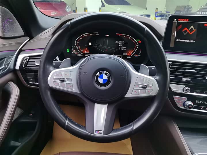BMW 5-Series 2022 530 Li Leading M — фото 15