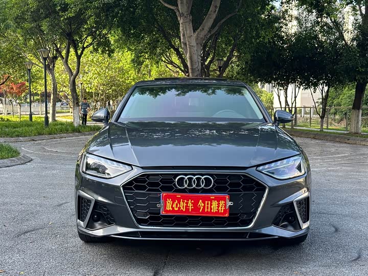 Audi A4L 2020 40 TFSI — фото 2
