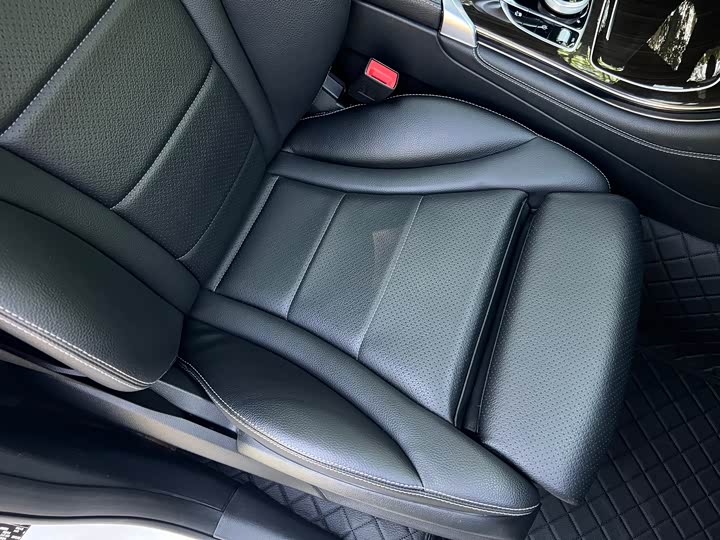 Mercedes-Benz GLC 2017 GLC 260 4 MATIC — фото 29
