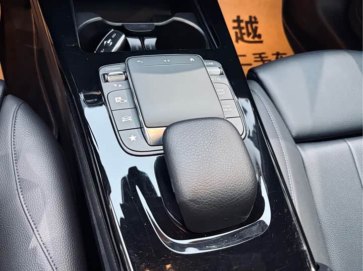 Mercedes-Benz A-Class 2022 A 200 L — фото 15