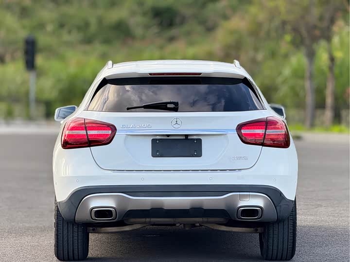 Mercedes-Benz GLA 2018 GLA 200 — фото 15