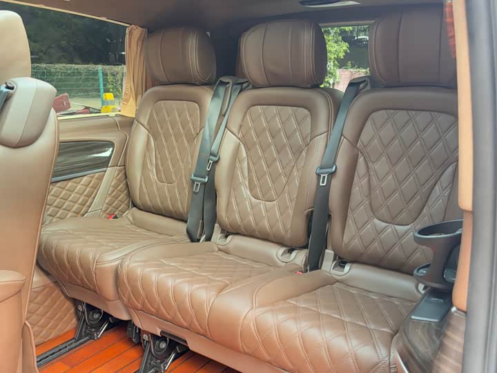 Mercedes-Benz V-Class 2017 V 260 — фото 6