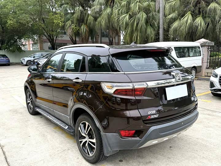 JMC Yusheng S330 2016 1.5 L GTDi AT 2 WD — фото 9