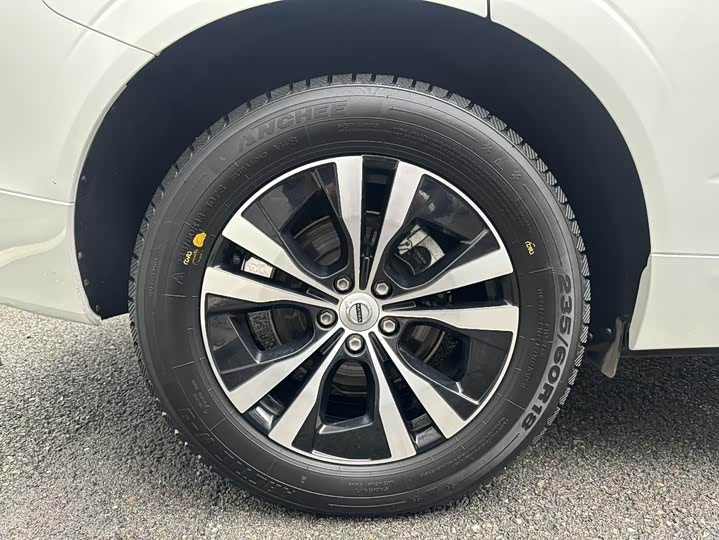 Volvo XC60 2025 B 5 4 WD — фото 20