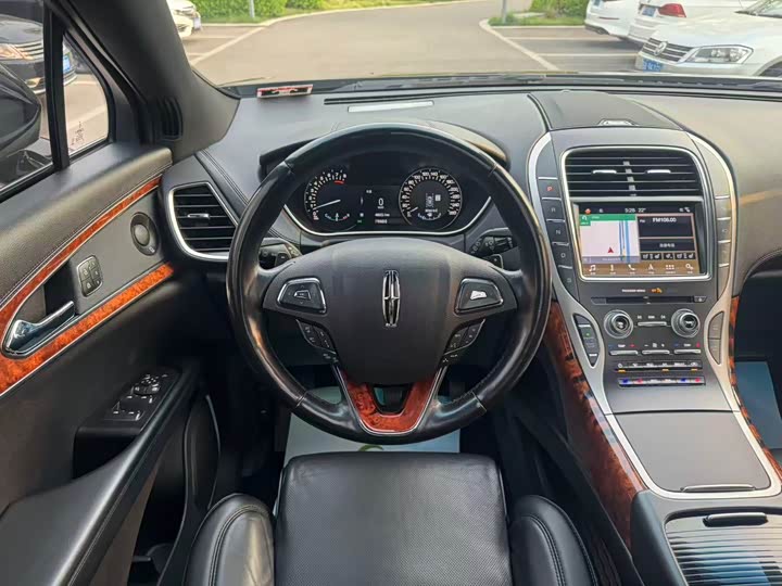 Lincoln MKX 2018 2.7 T 4 WD — фото 12