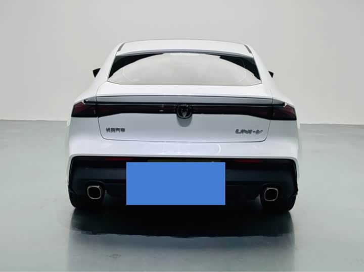 Changan UNI-V 2023 1.5 T Premium — фото 5