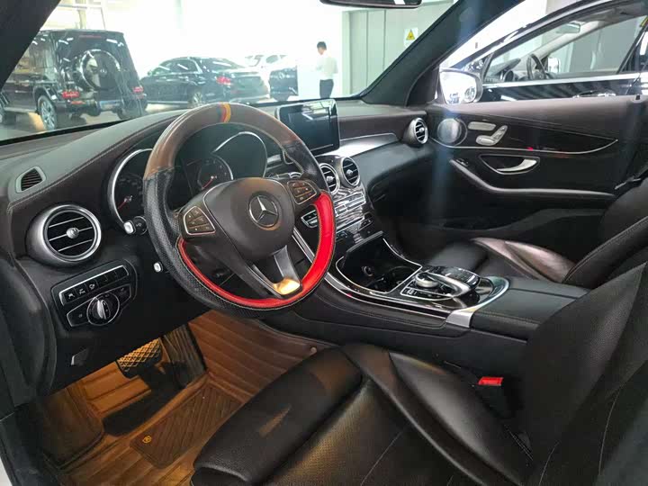 Mercedes-Benz GLC 2016 GLC 260 4 MATIC Luxury — фото 7