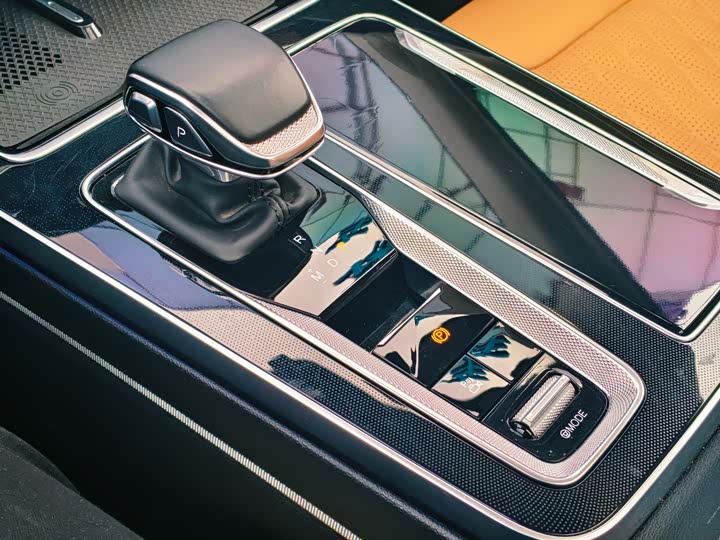 Hongqi HS5 2023 2.0 T Pro — фото 14