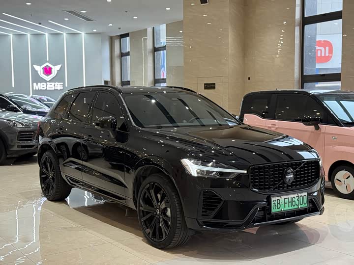 Volvo XC60 Hybrid 2025 Hybrid 4 WD — фото 3