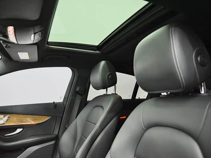 Mercedes-Benz GLC 2019 GLC 260 4 MATIC SUV — фото 14
