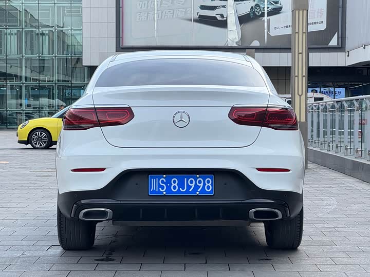 Mercedes-Benz GLC 2023 GLC 260 4 MATIC SUV — фото 8