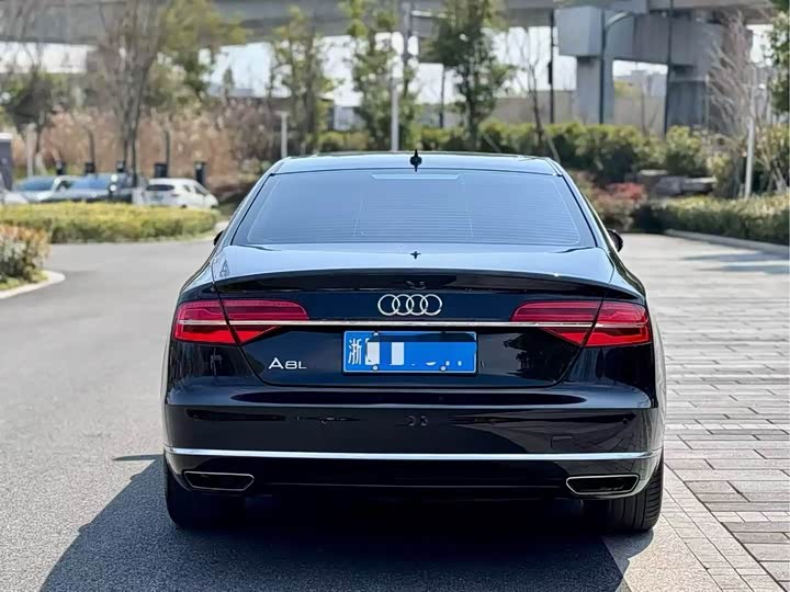 Audi A8 2014 A 8 L 45 TFSI quattro Comfort — фото 5