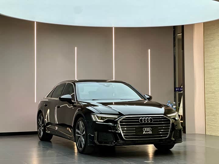 Audi A6L 40 TFSI люкс-динамик — фото 3
