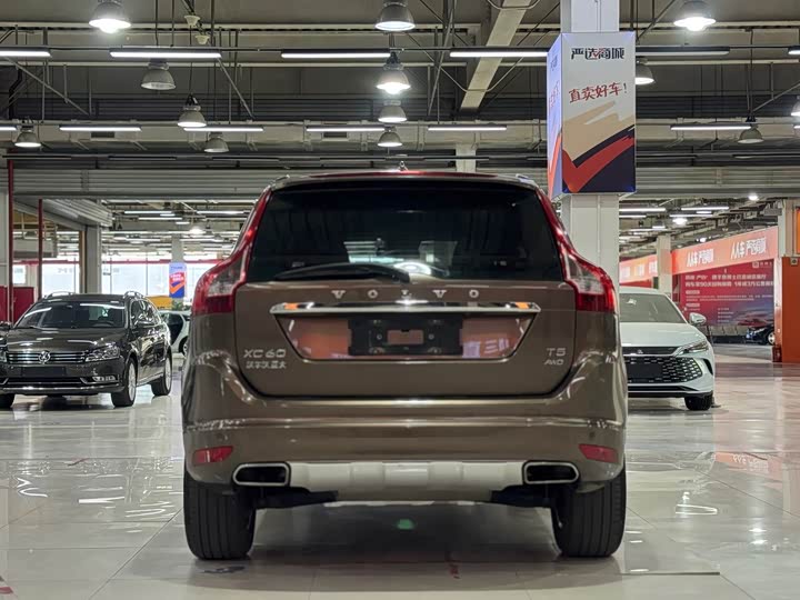 Volvo XC60 2017 T 5 AWD — фото 4