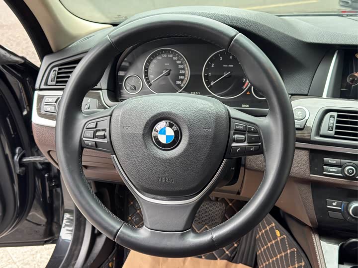 BMW 5-Series 2014 525 Li — фото 10