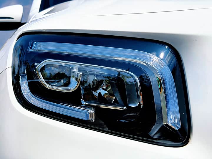 Mercedes-Benz GLB 2021 GLB 200 — фото 9