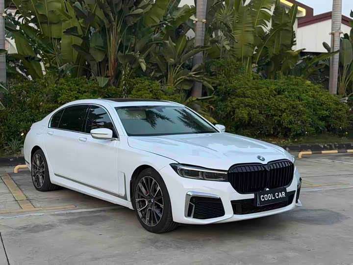 BMW 7-Series 2016 740 Li Leading — фото 4