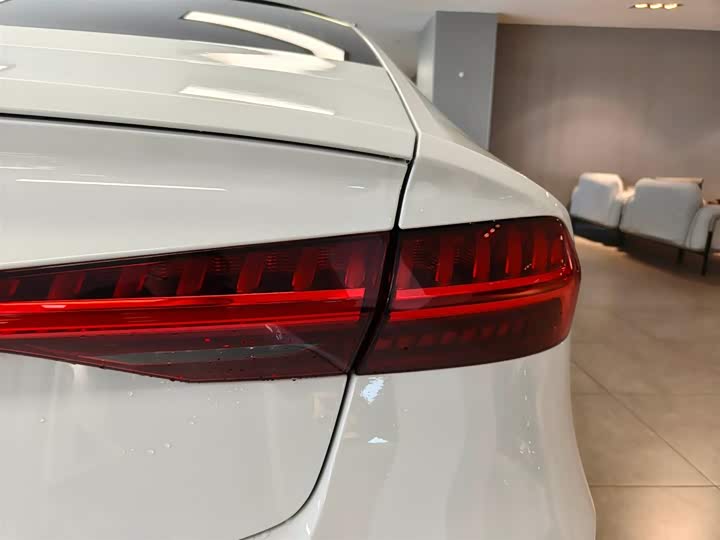 Audi A7 2023 45 TFSI — фото 19