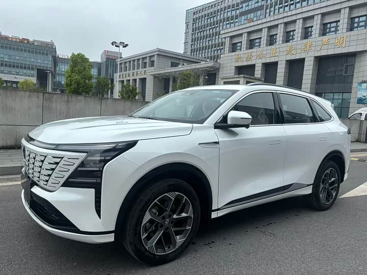 Changan CS75 PLUS 2025 1.5 T — фото 1