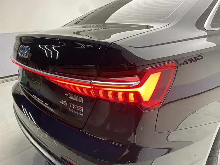 Audi A6L 2024 45 TFSI quattro — фото 10