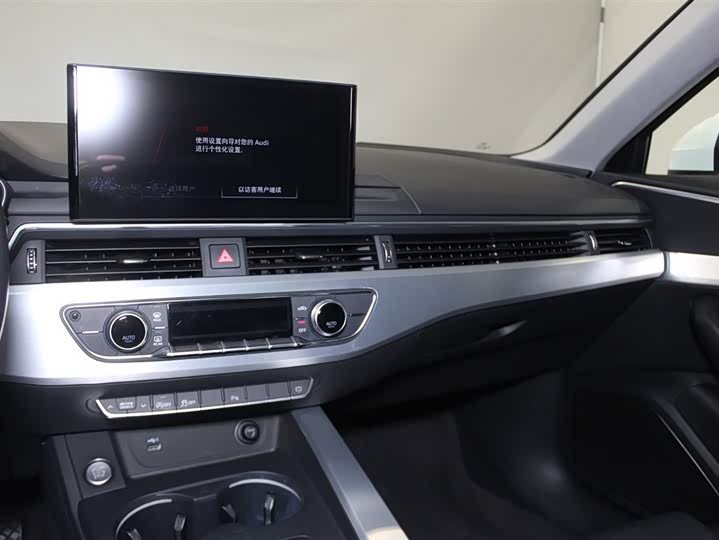 Audi A4L 2024 40 TFSI — фото 11