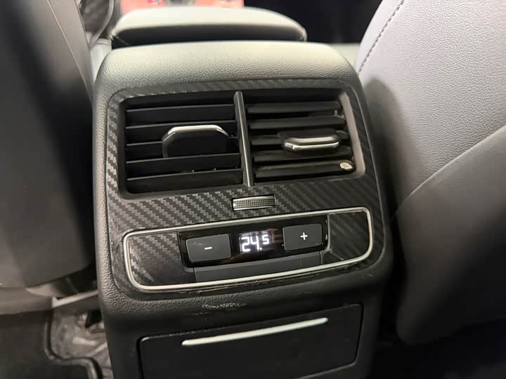 Audi A4L 2022 40 TFSI — фото 16