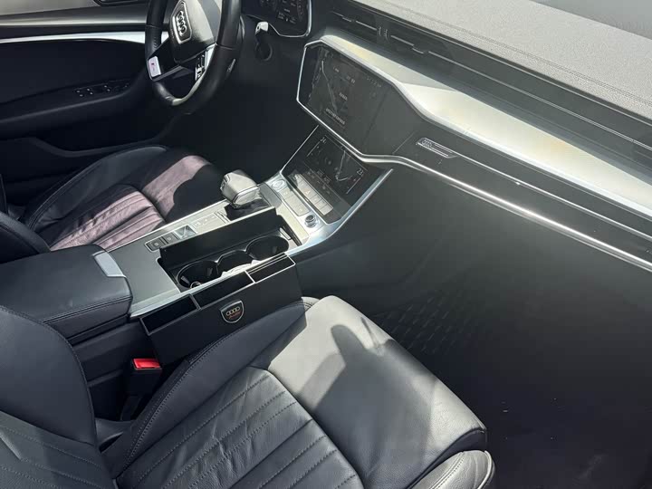 Audi A6L 2019 40 TFSI — фото 12