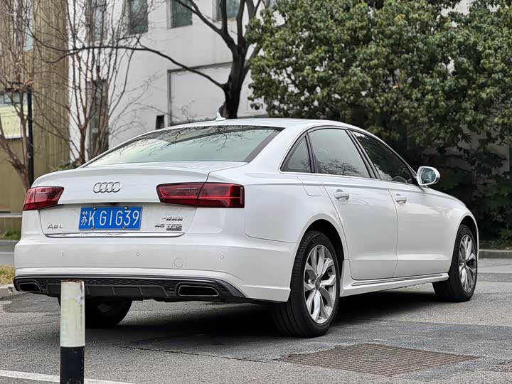 Audi A6L 45 TFSI quattro спорт — фото 5