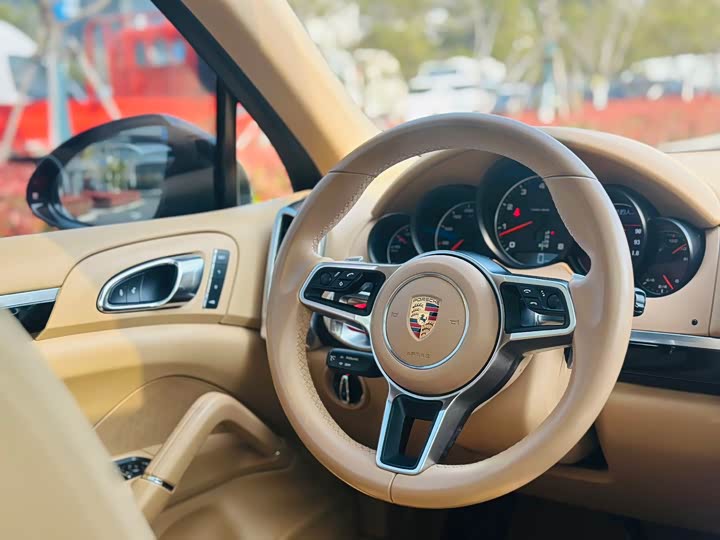 Porsche Cayenne 2016 Cayenne 3.0 T — фото 6