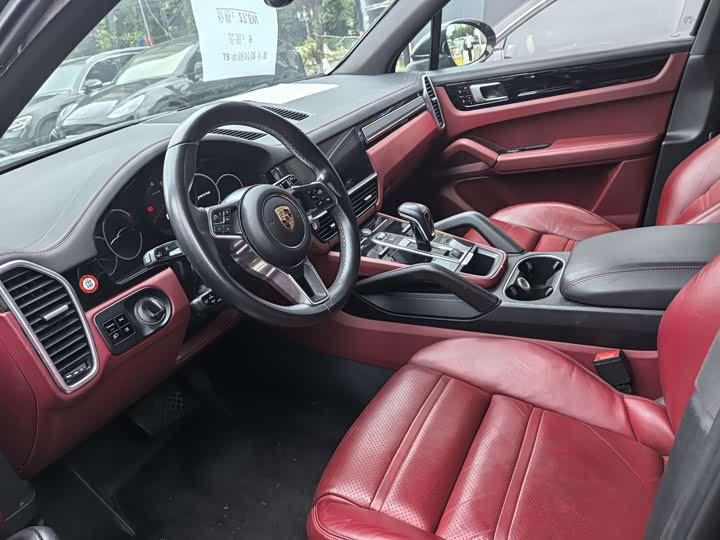 Porsche Cayenne 2018 Cayenne 3.0 T — фото 23