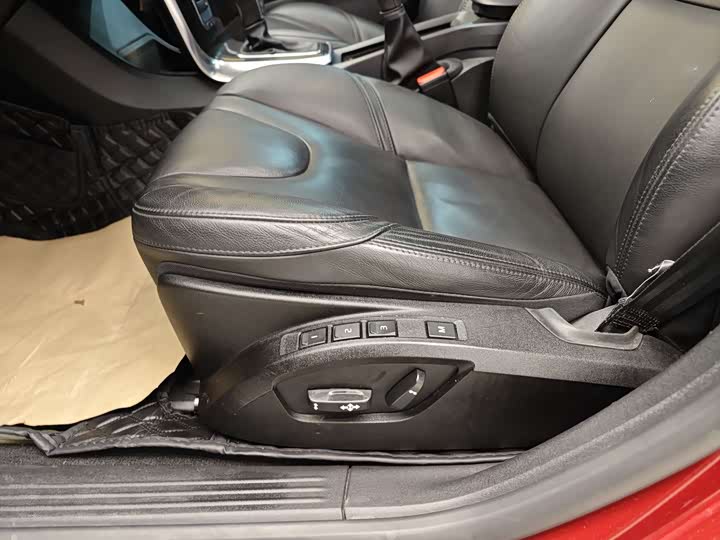 Volvo V40 2018 T 3 — фото 10