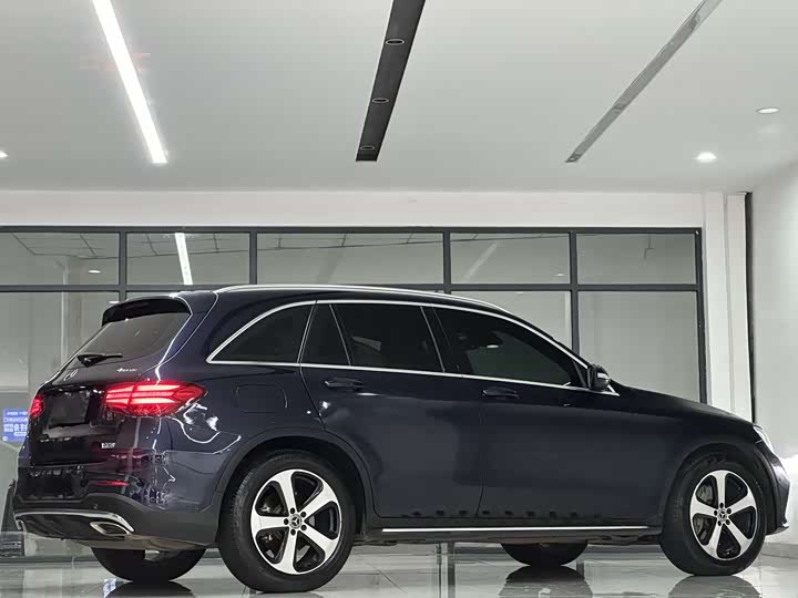 Mercedes-Benz GLC 2018 GLC 260 4 MATIC Luxury — фото 10