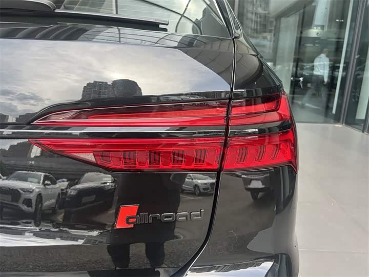Audi A 6 2021 allroad quattro 55 TFSI — фото 13