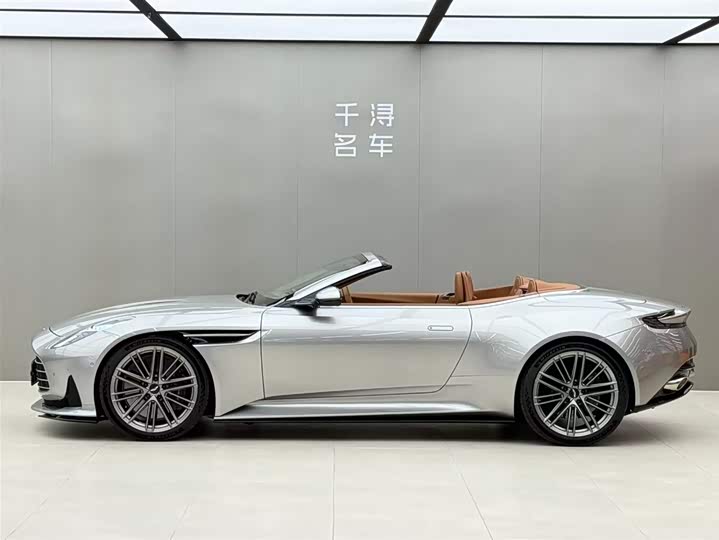 Aston Martin DB12 2023 4.0 T V 8 Volante — фото 3