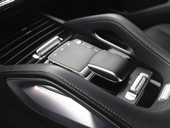 Mercedes-Benz GLE 2024 GLE 450 4 MATIC SUV — фото 14