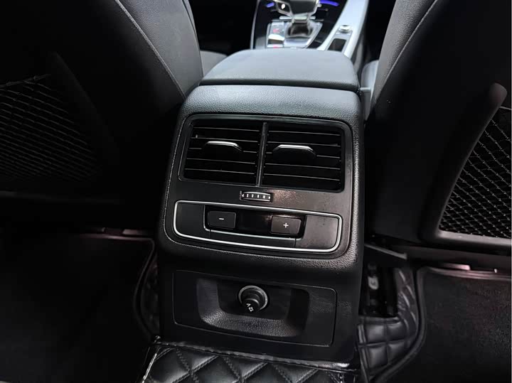 Audi A5 2023 Sportback 40 TFSI quattro — фото 18