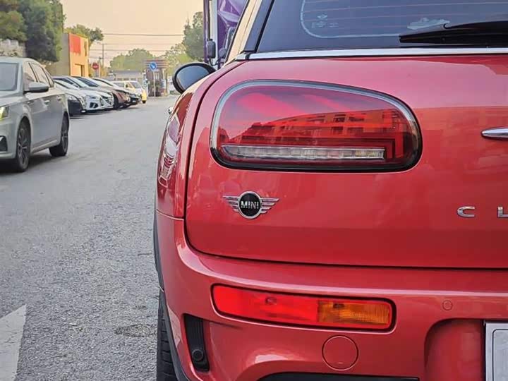 MINI Clubman — фото 10