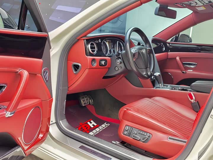 Bentley Flying Spur — фото 9
