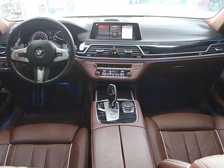 BMW 7-Series 2018 750 Li x Drive M — фото 4