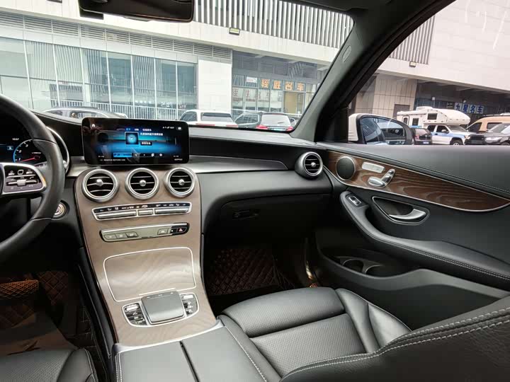 Mercedes-Benz GLC 2022 GLC 260 L 4 MATIC Luxury — фото 19