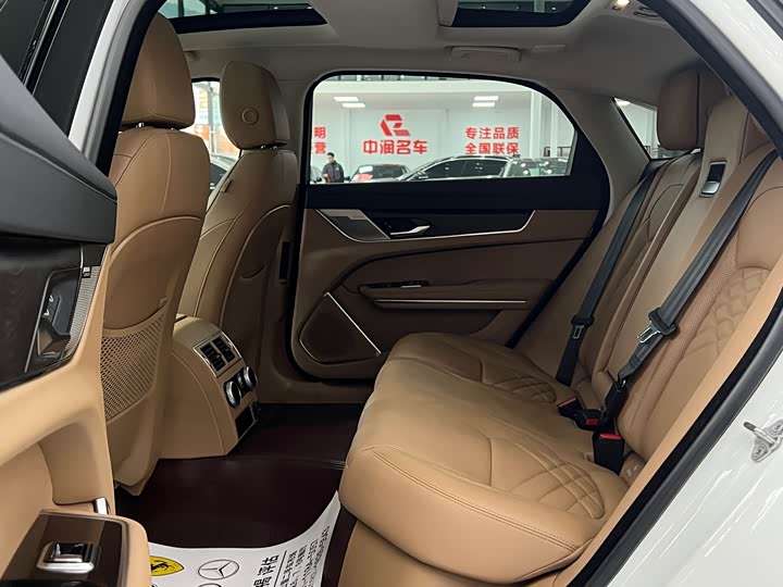 Jaguar XFL 2023 XFL 2.0 T P 250 2 WD — фото 9