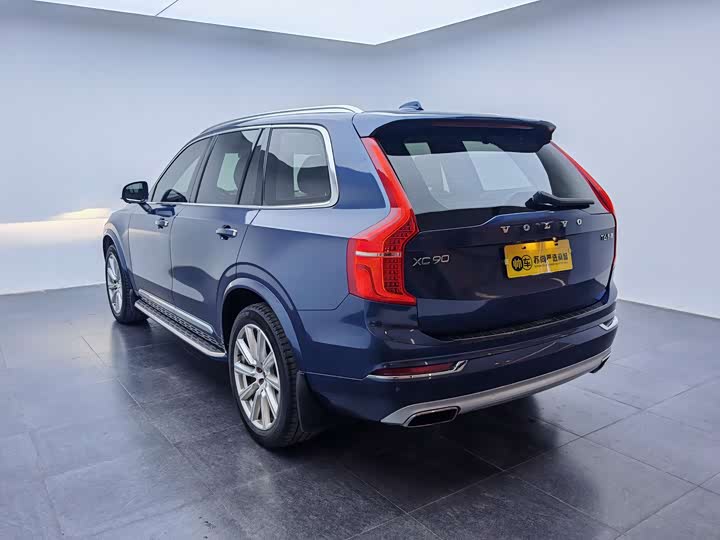 Volvo XC90 2019 T 5 V — фото 6