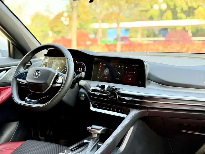 Changan CS35 PLUS 2023 1.4 T DCTLuxury — фото 9
