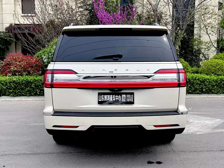 Lincoln Navigator — фото 17