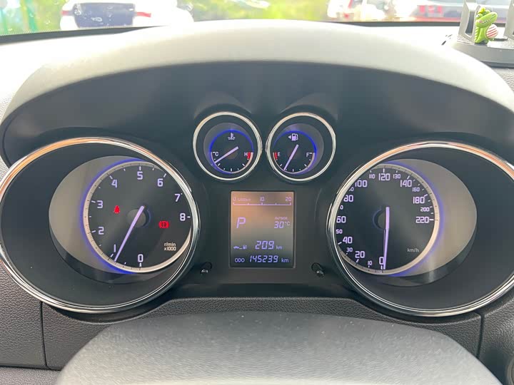 Changan CS35 2016 1.6 L ATLuxury V — фото 10