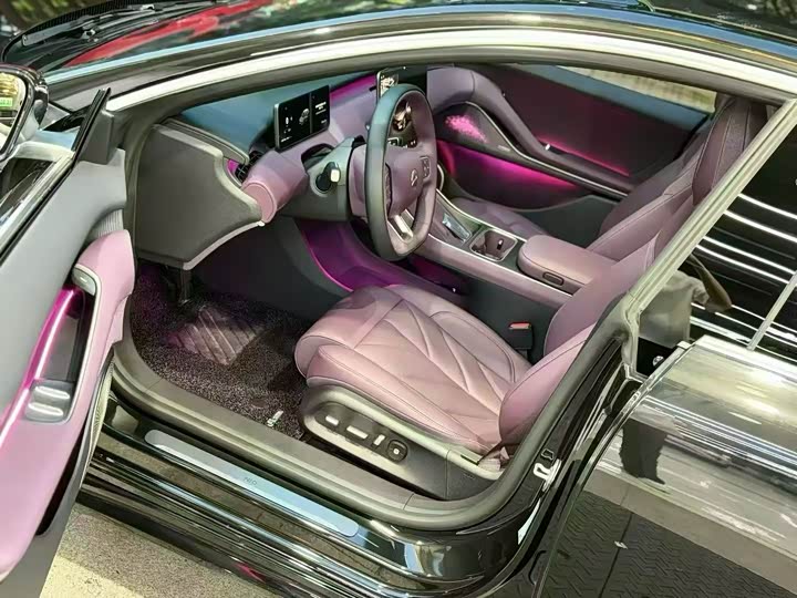NIO ET 5 T 2024 75k Wh Touring — фото 4