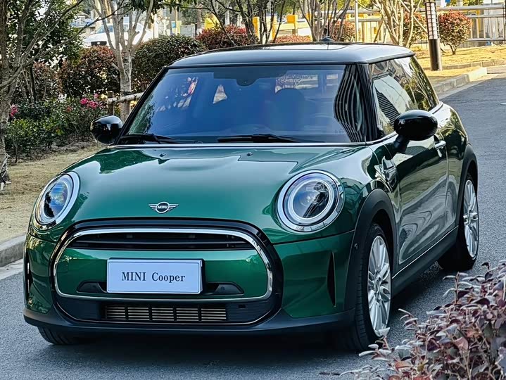 MINI Hatch — фото 1