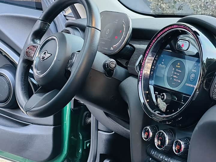 MINI Hatch — фото 12