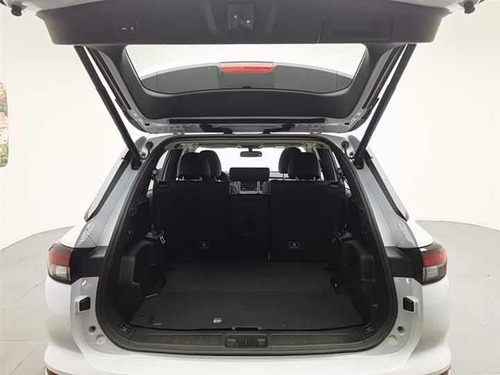 Mitsubishi Outlander — фото 16