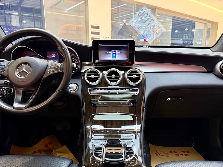 Mercedes-Benz GLC 2018 GLC 260 4 MATIC Luxury — фото 12